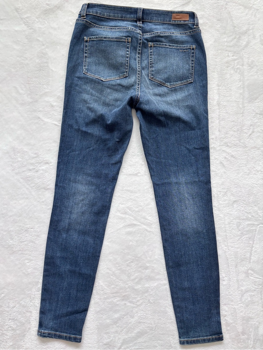 DKNY Mid Rise Colorblock Patchwork Skinny Blue Jeans--EUC--28/6 - Picture 6 of 16